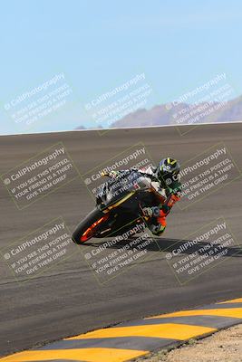 media/Nov-05-2022-SoCal Trackdays (Sat) [[f8d9b725ab]]/Bowl (1145am)/